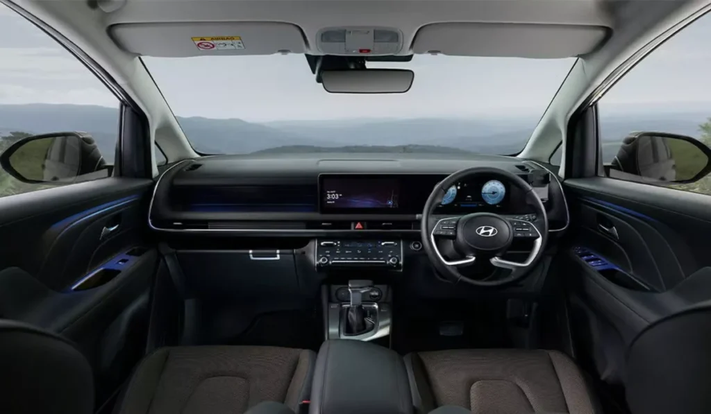 Hyundai Stargazer Cartenz Interior